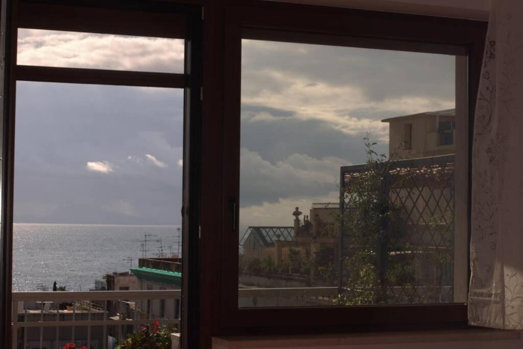 Apartmán La Finestra Sul Golfo Neapol Exteriér fotografie